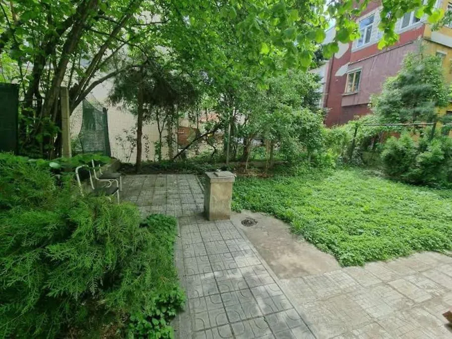 Large 2-Bedroom Centre Art Apartment Sofia 0*,
