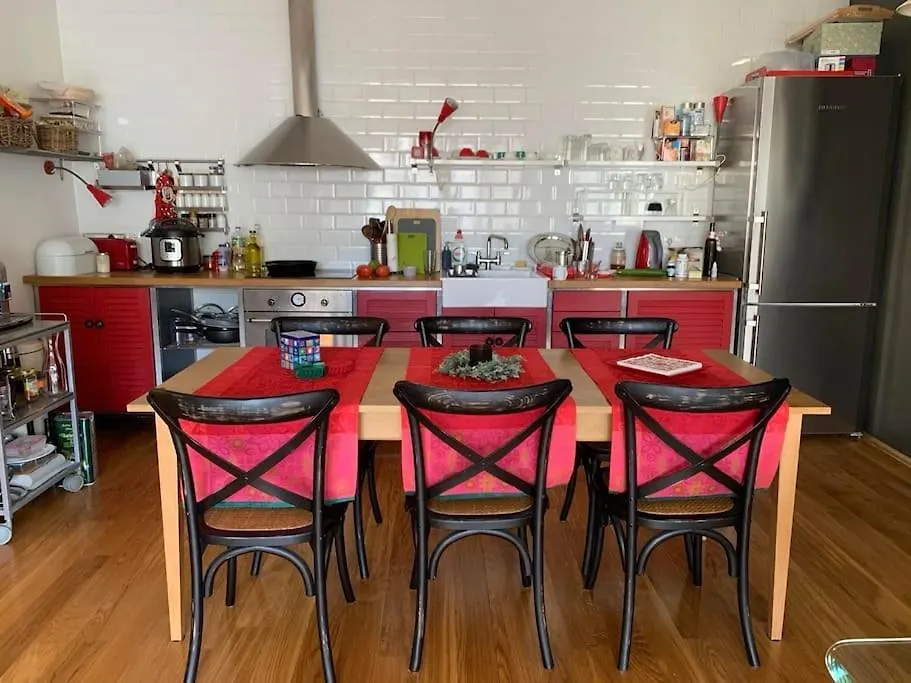 Large 2-Bedroom Centre Art Apartment Sofia